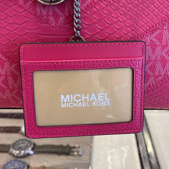 MICHAEL KORS
Large Pebbled Leather Card Holder Case
Electric Pink 
NWT - Picture 12 of 16